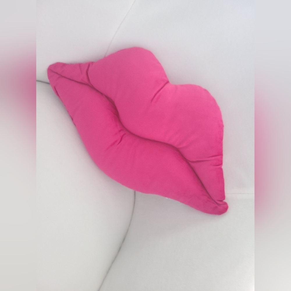 Pink Velvet Lips Throw Pillow